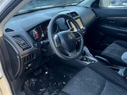 
										2021 Mitsubishi RVR ES full									