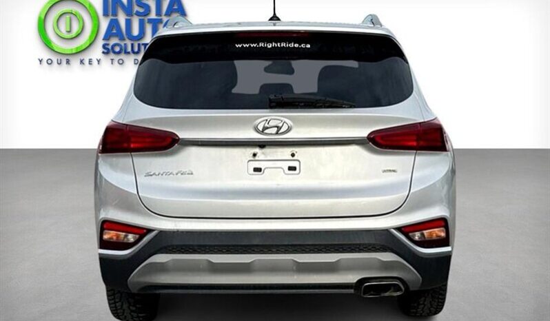 
								2019 Hyundai Santa Fe Essential 2.4L full									