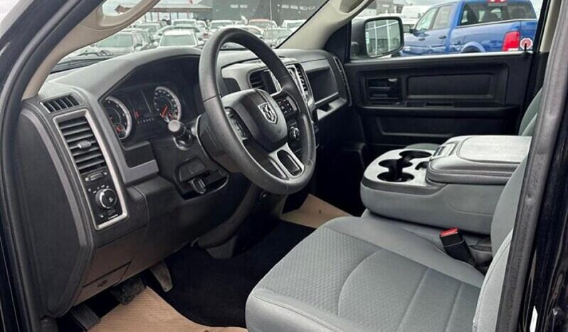 
								2019 RAM 1500 Classic SXT full									
