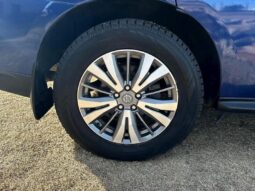 
										2019 Nissan Pathfinder SV full									