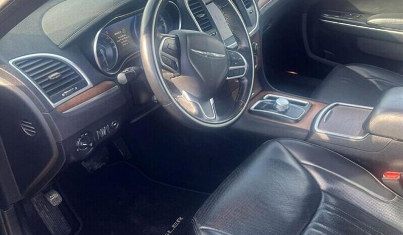 
								2019 Chrysler 300 Series C 5.7L Hemi V8 full									