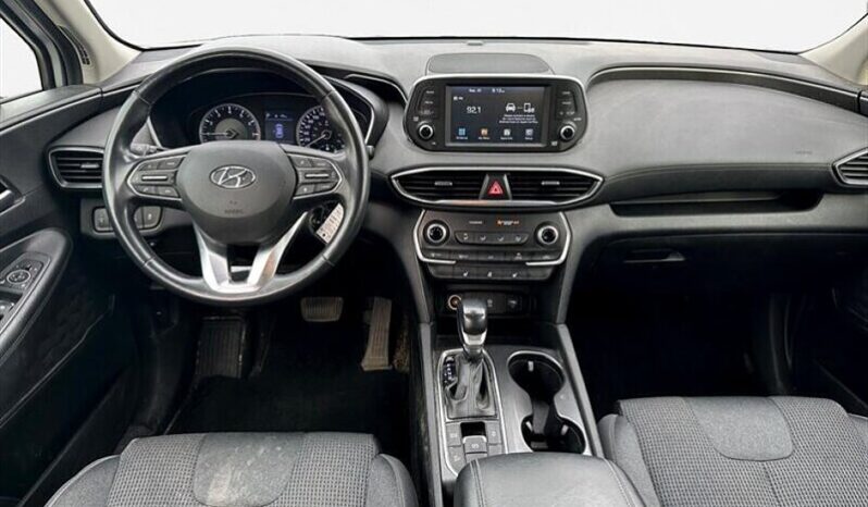 
								2019 Hyundai Santa Fe Essential 2.4L full									