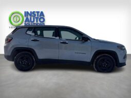 
										2022 Jeep Compass Sport full									