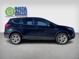 
										2019 Ford Escape SE full									