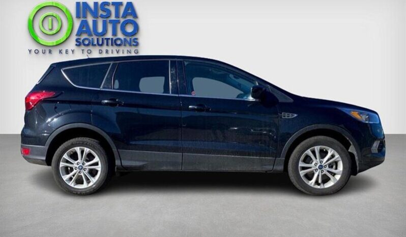 
								2019 Ford Escape SE full									