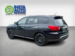 
										2018 Nissan Pathfinder SL full									