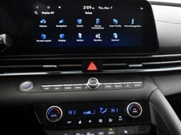 
										2024 Hyundai ELANTRA Preferred Tech full									