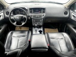 
										2018 Nissan Pathfinder SL full									