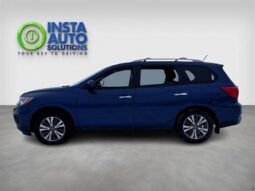 
										2018 Nissan Pathfinder SL full									