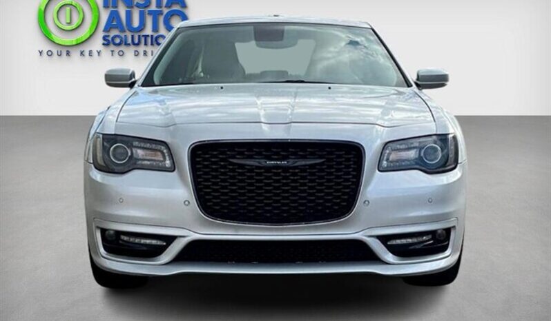 
								2022 Chrysler 300 Series Touring L full									