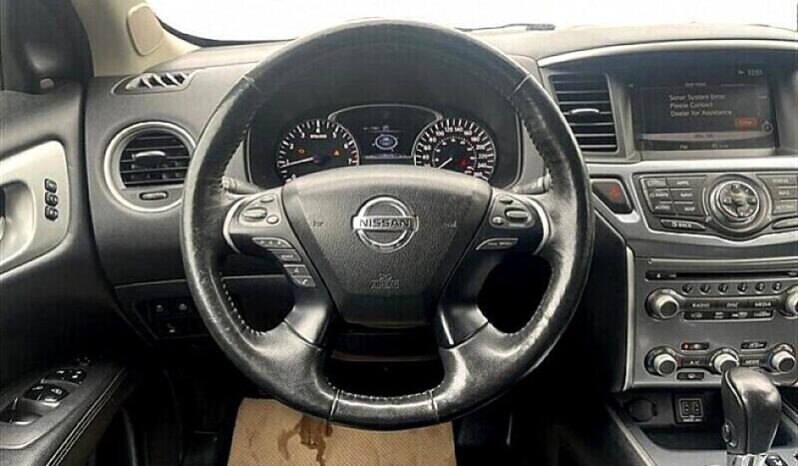
								2018 Nissan Pathfinder SL full									