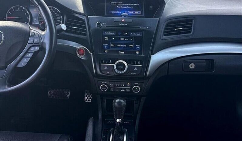 
								2018 Acura ILX w/Premium w/A-SPEC full									