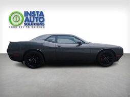 
										2018 Dodge Challenger SXT Plus full									