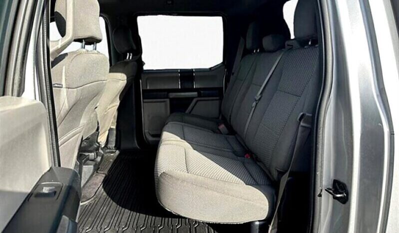 
								2017 Ford F-150 XLT full									
