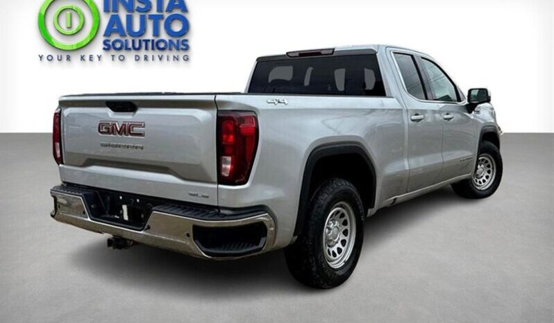 
								2020 GMC Sierra 1500 SLE full									