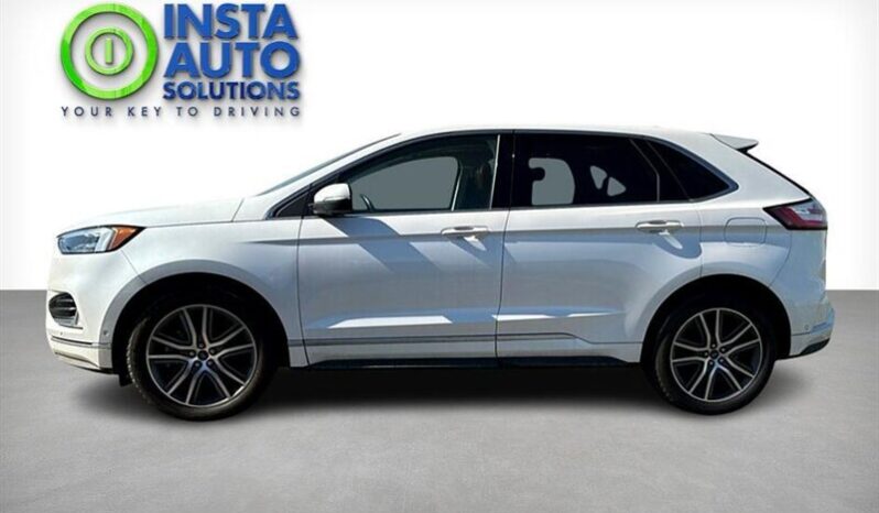 
								2019 Ford Edge Titanium full									