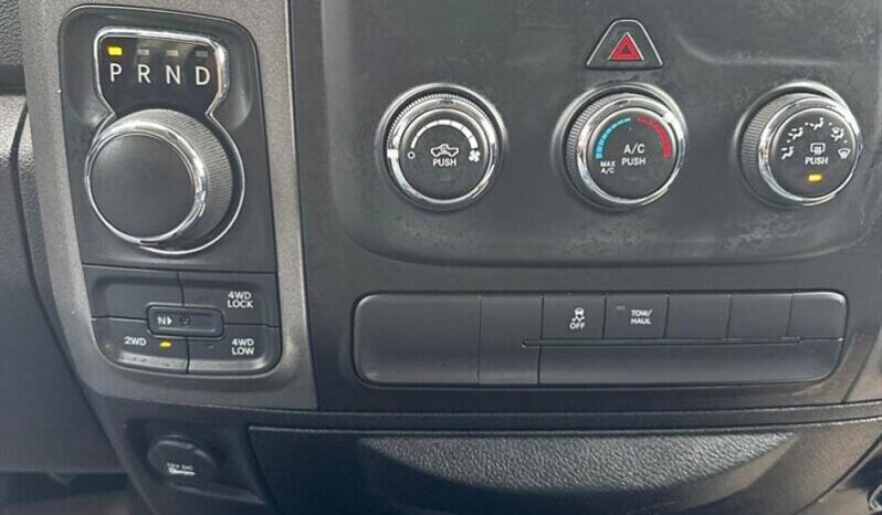 
								2019 RAM 1500 Classic SXT full									
