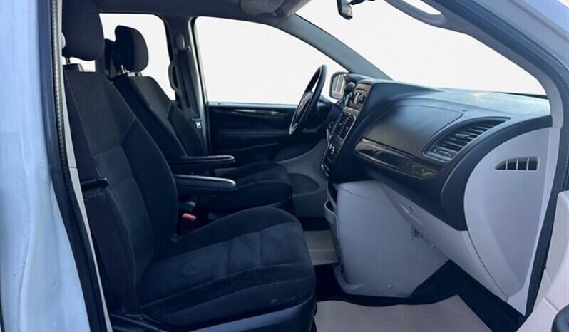 
								2017 Dodge Grand Caravan SE full									