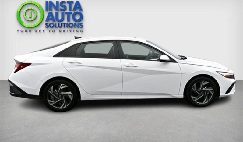 
								2024 Hyundai ELANTRA Preferred Tech full									