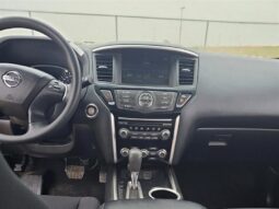 
										2018 Nissan Pathfinder S full									