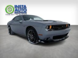 
										2015 Dodge Challenger R/T Plus full									