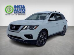 2017 Nissan Pathfinder Platinum