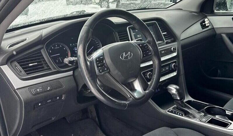 
								2018 Hyundai Sonata GL full									