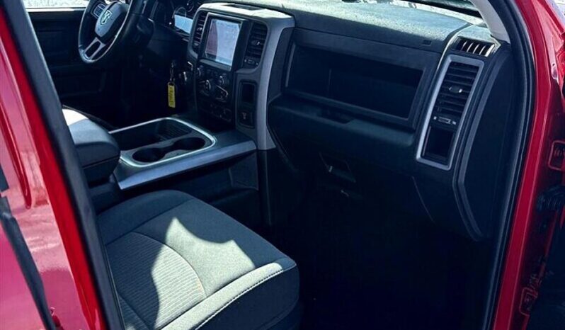 
								2023 RAM 1500 Classic Tradesman full									