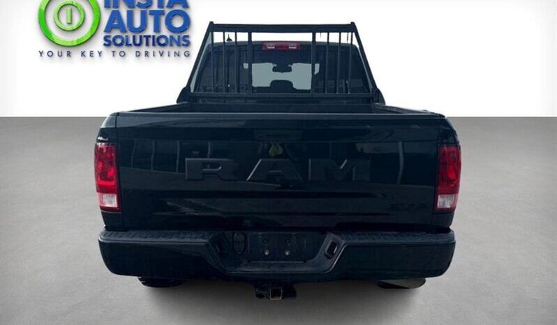 
								2019 RAM 1500 Express full									