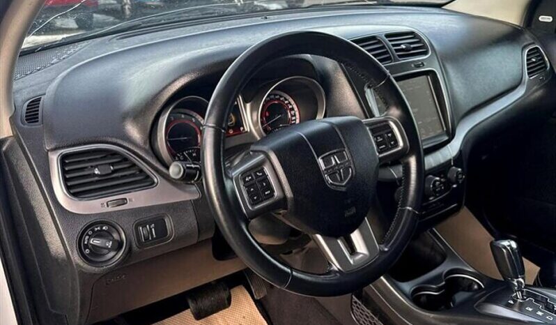 
								2017 Dodge Journey Crossroad full									