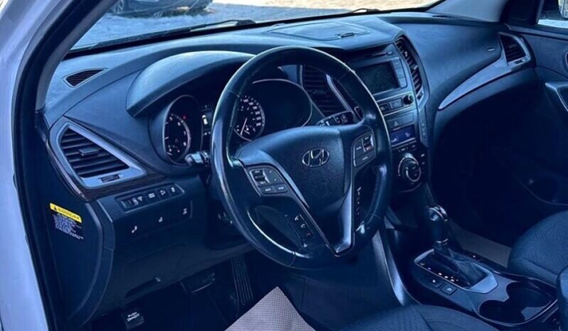 
								2017 Hyundai SANTA FE Sport 2.4L Premium full									