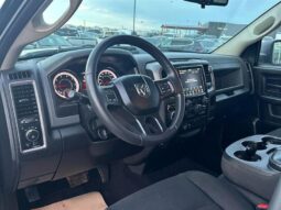 
										2019 RAM 1500 Express full									