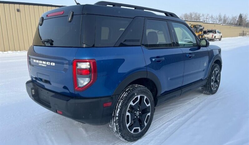 
								2023 Ford Bronco Sport Outer Banks full									