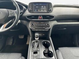 
										2019 Hyundai Santa Fe Essential 2.4L full									