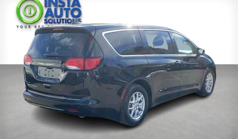 
								2022 Chrysler Grand Caravan SXT full									