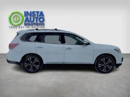 
										2017 Nissan Pathfinder Platinum full									