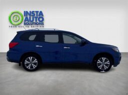 
										2018 Nissan Pathfinder SL full									