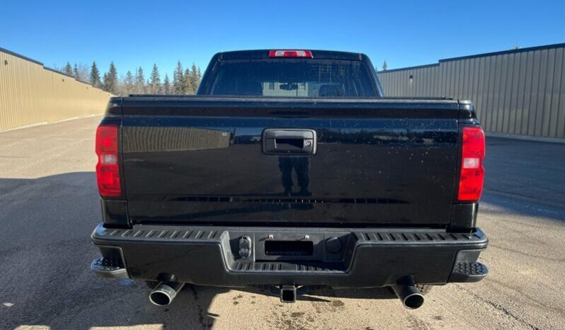 
								2016 Chevrolet Silverado 1500 LT Z71 full									