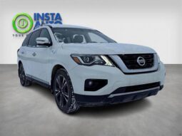 
										2017 Nissan Pathfinder Platinum full									