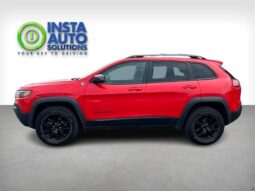 
										2019 Jeep Cherokee Trailhawk full									