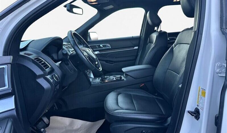 
								2019 Ford Explorer Limited full									