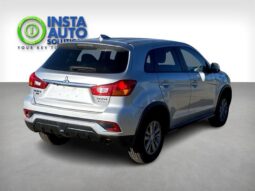 
										2019 Mitsubishi RVR SE full									