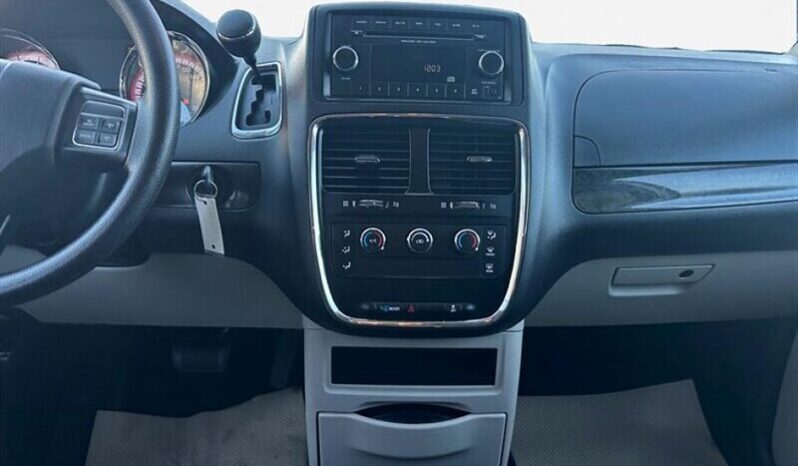 
								2017 Dodge Grand Caravan SE full									