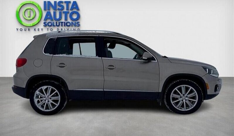 
								2015 Volkswagen Tiguan Trendline 4Motion full									