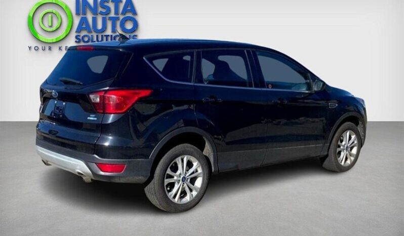 
								2019 Ford Escape SE full									