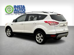 
										2015 Ford Escape SE full									