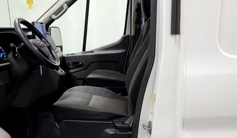 
								2022 Ford Transit E Transit 350 full									