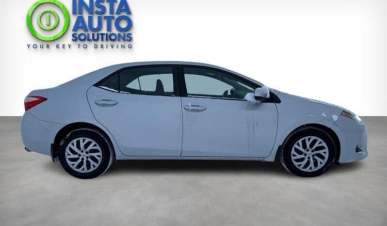 
								2019 Toyota Corolla L full									