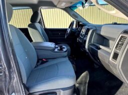 
										2017 RAM 1500 ST full									