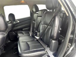 
										2018 Nissan Pathfinder SL full									